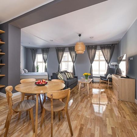 Romantic And Spacious Apartment In Riga Old Town מראה חיצוני תמונה